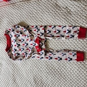 Hanna Andersson Like New Gnome Pajamas